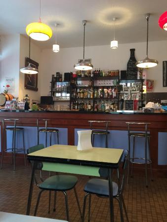 Chez ta mère